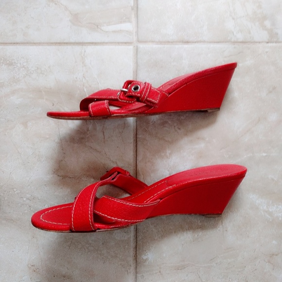 Prada Red Leather Buckle Wedge Slide Sandals v-day - Picture 4 of 5